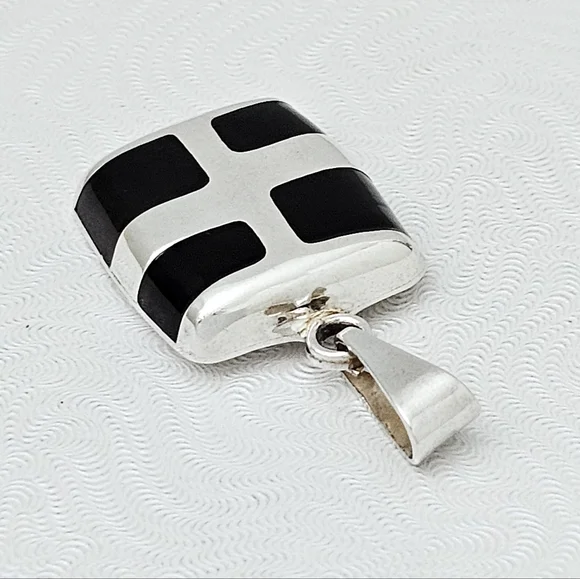 Silpada Very Rare Sterling Silver Square Black Onyx Stone Inlays Pendant HS028 - Picture 7 of 15